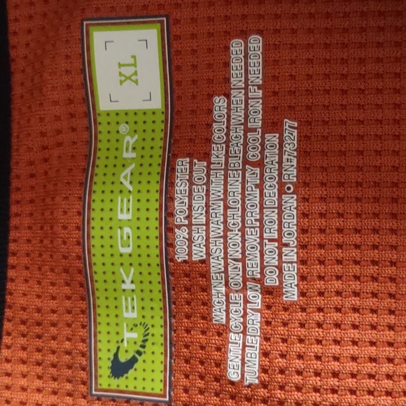 NWT Tek Gear XL Warmtek Performance Long Sleeve Color Block Thermal Shirt - Picture 3 of 15